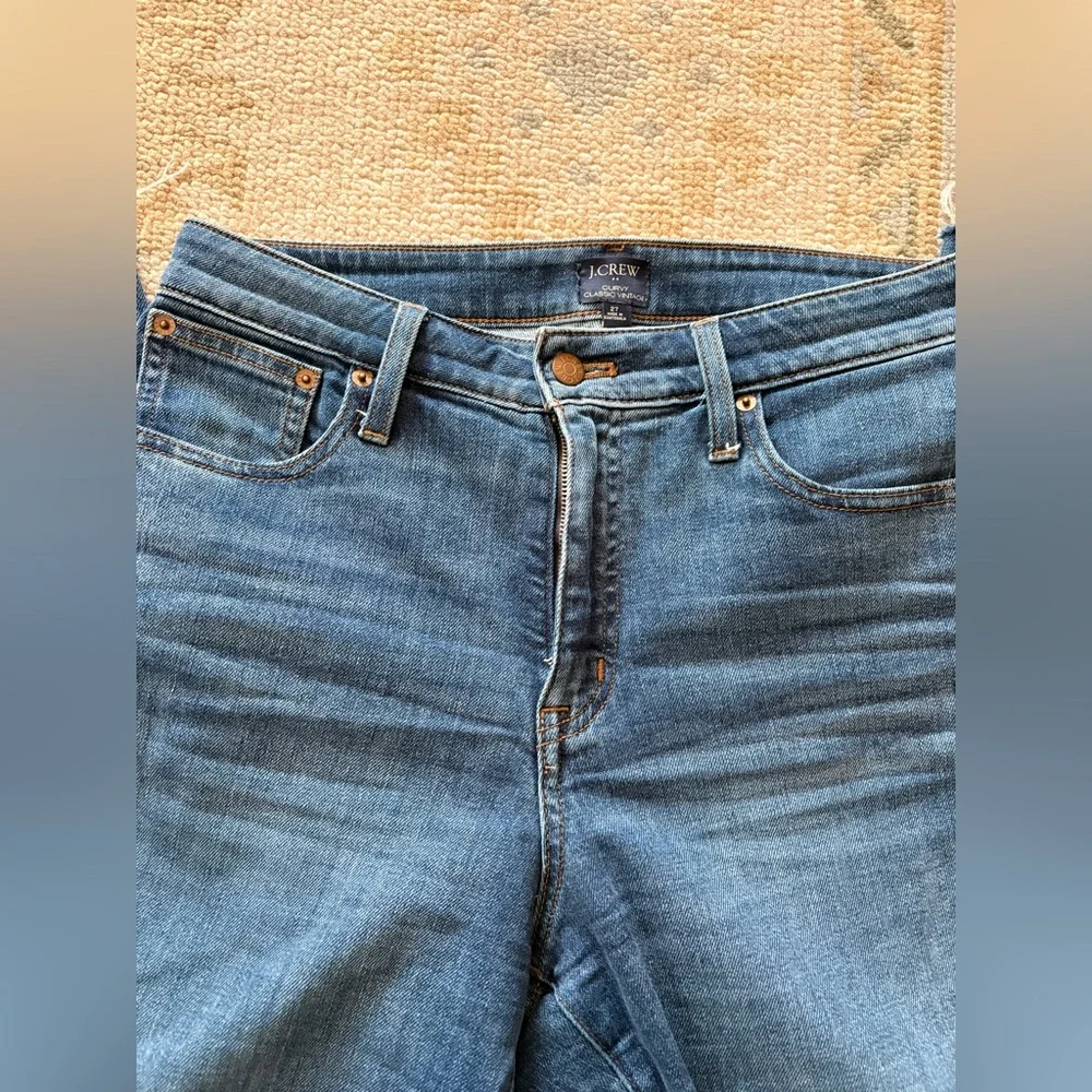 NWOT J Crew Curvy Classic Vintage Blue Denim Jeans - Picture 2 of 2